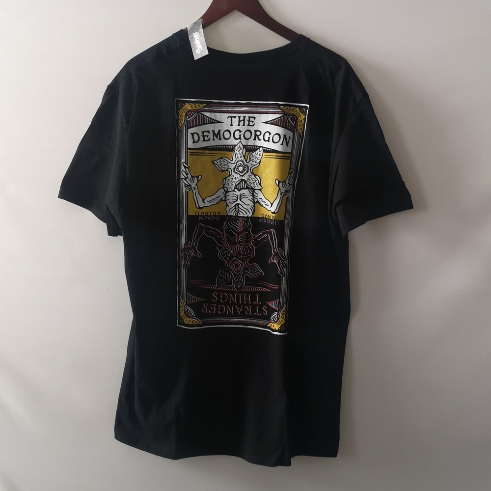 Brand New with Tags Stranger Things XL Screen Print T-shirt with Demogorgon Back